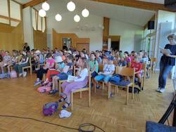 Quelle: Severine Plöse, Ev. Kirchengemeinde Ettenheim Blick in den Saal
